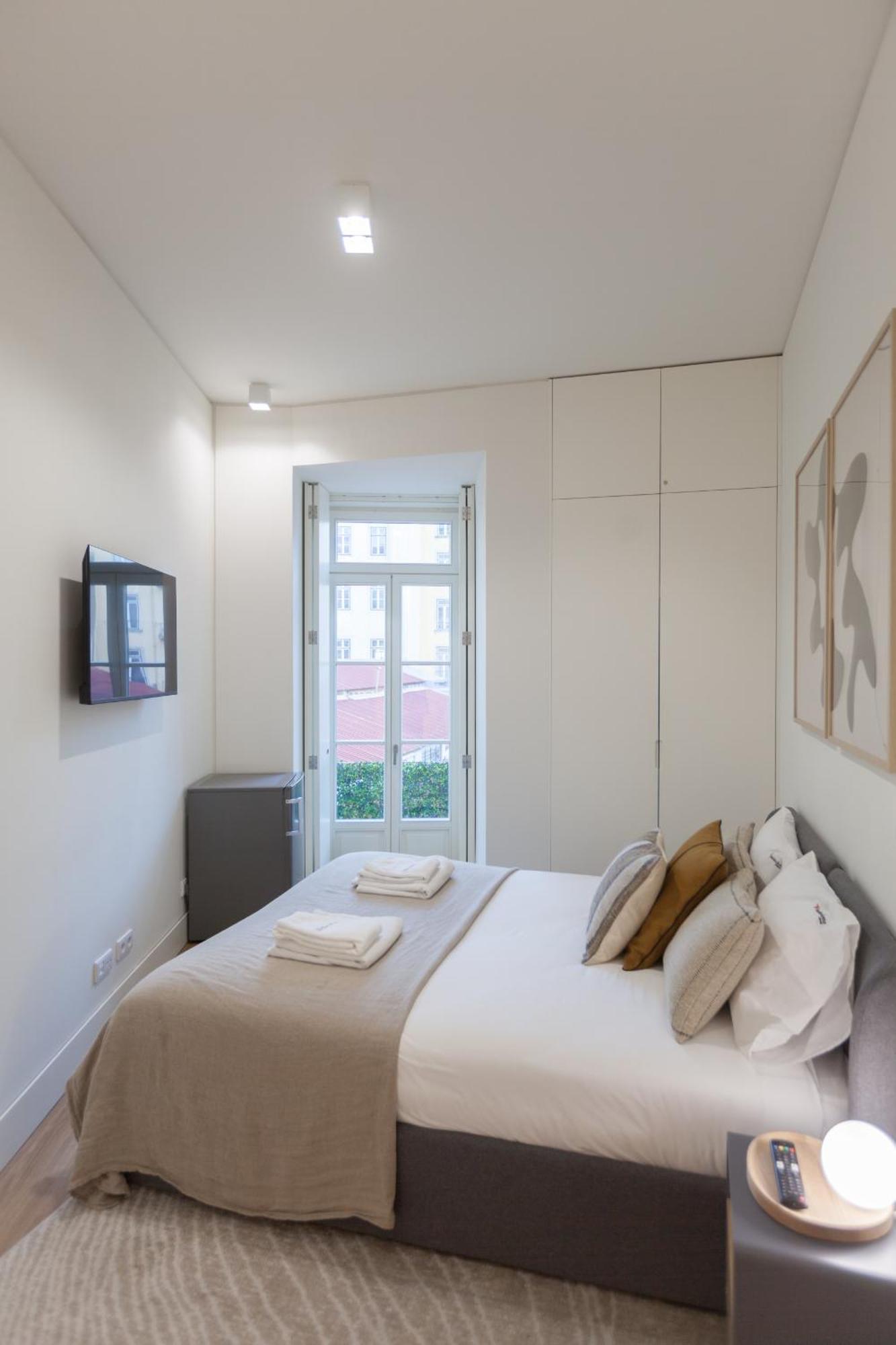 Apartment Flh Cais Sodre Chic Urban Flat With Balcony